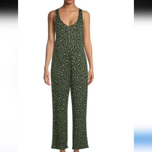 Secret Treasures Leopard Print Jumpsuit Or Union Suit - Picture 1 of 6